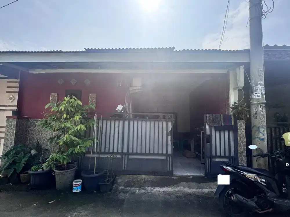 Rumah Hadap Selatan 13 Menit ke Terminal Parung Dibantu KPR J-42829