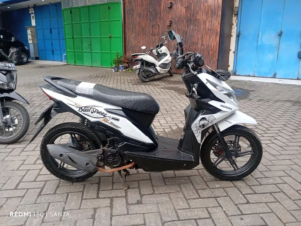Honda beat street Tahun 2018 surat komplit