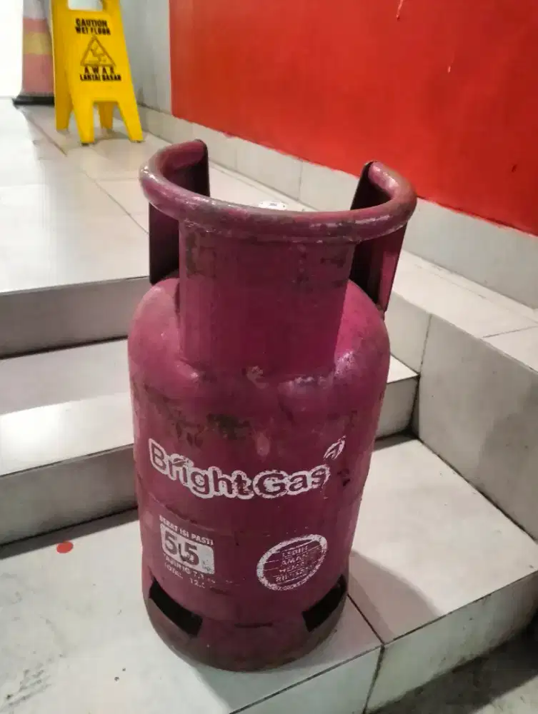 Gas LPG 5.5 berat isi