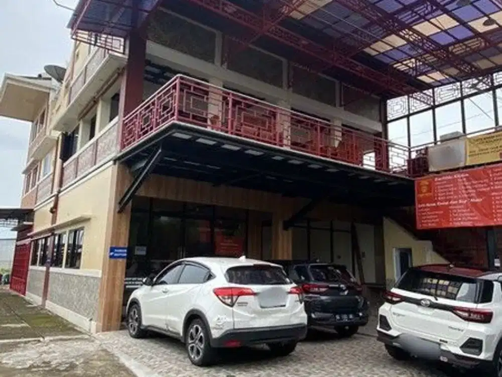 Disewakan Ruang Usaha 3 Lantai Strategis di Jl. Kabupaten, Nogotirto, Gamping, Sleman