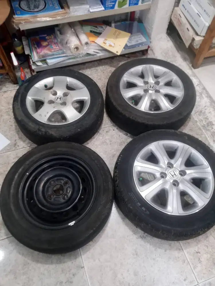 DIJUAL CEPAT VELG HONDA CITY  R15 belakang R 14 BU