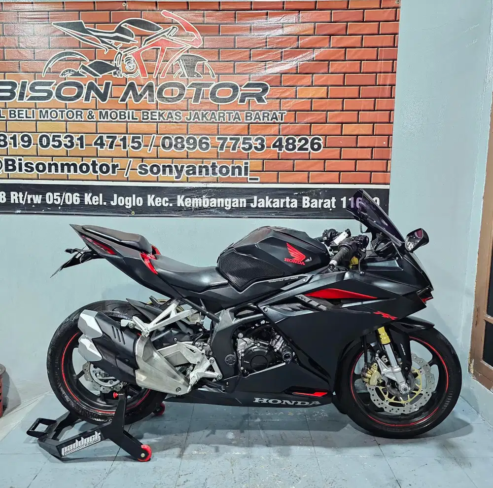 MEWAH! HONDA CBR 250 RR ABS SE 2 SYLINDER TAHUN 2017 HITAM DOFF