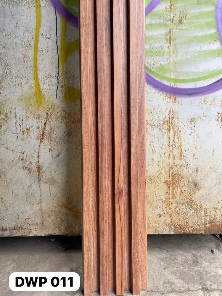 Distributor wallpanel