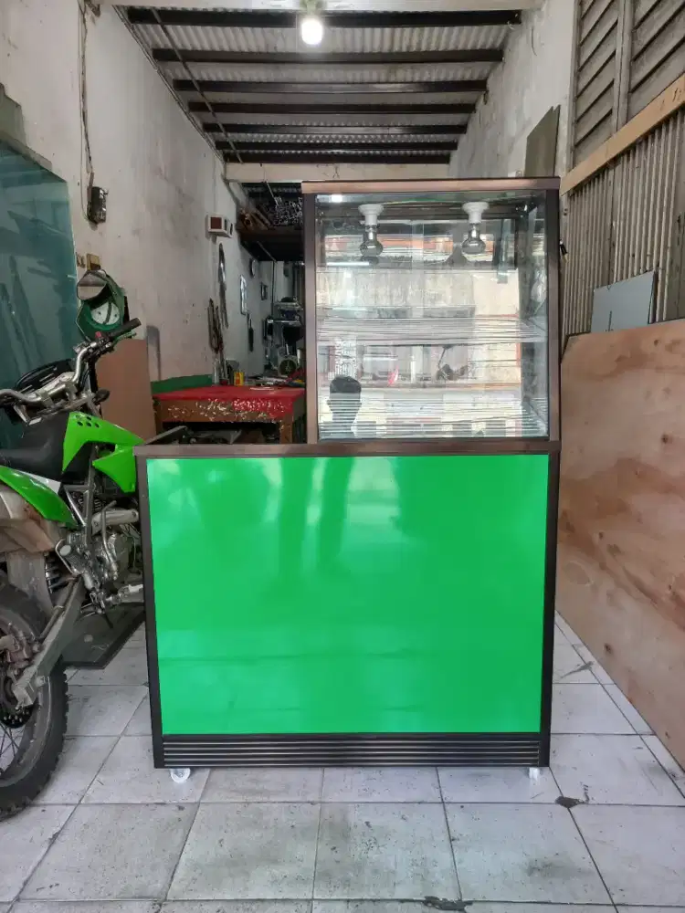 Loker Penjaga Makanan Lele Kremes