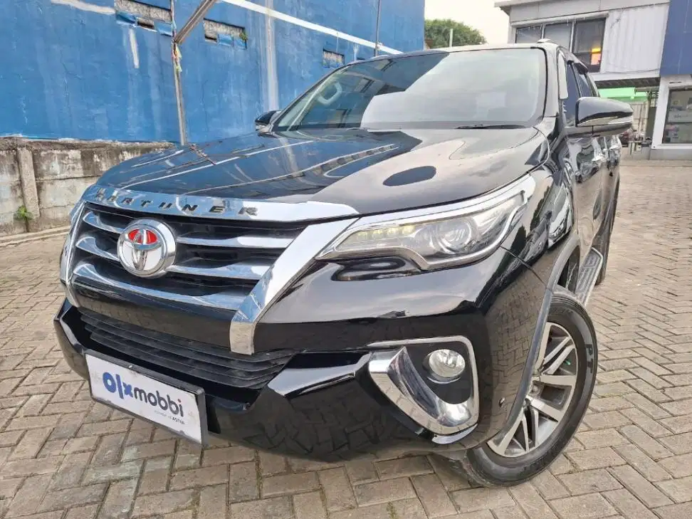 DP RENDAH Toyota Fortuner 2.4 4x2 VRZ Solar-AT 2021 FNA