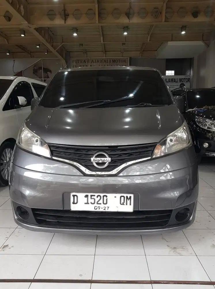 NISSAN EVALIA 1.5 SV AT 2012