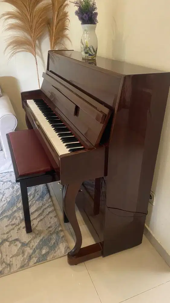 Dijual Piano Upright Jerman!