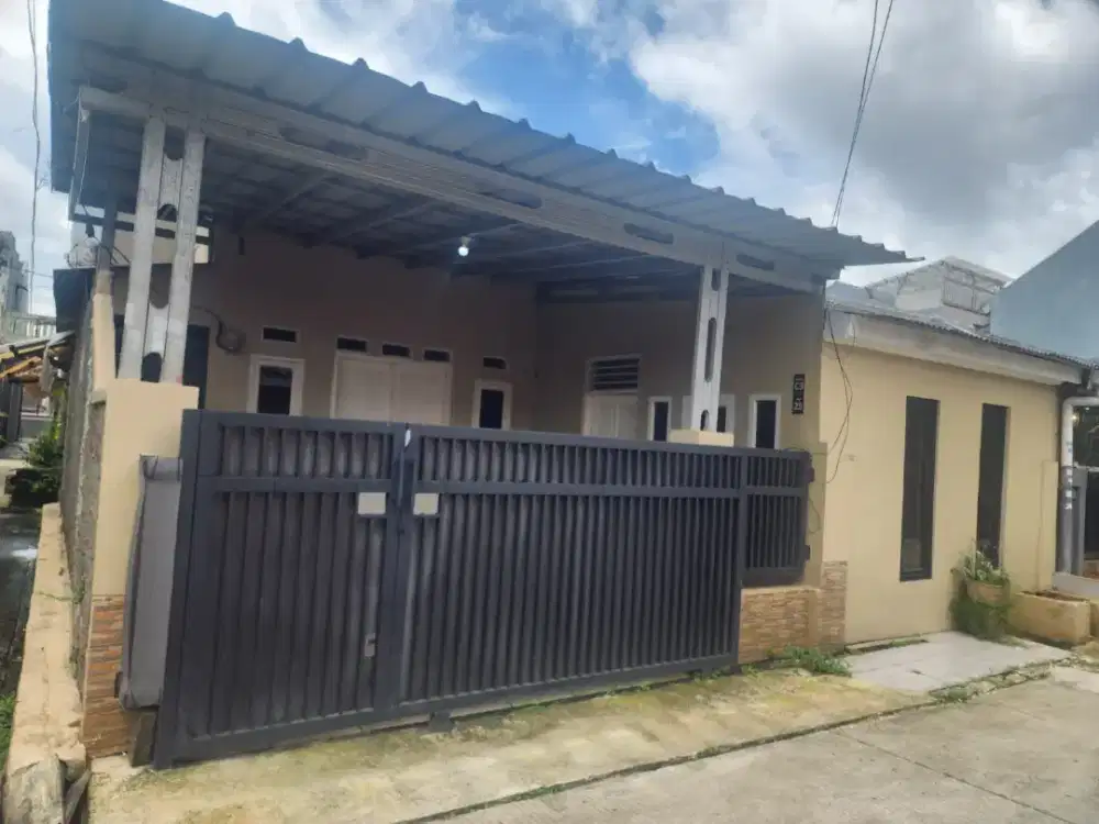 Di sewakan rumah nyaman di Taman Mangu Indah cocok untuk pasangan muda