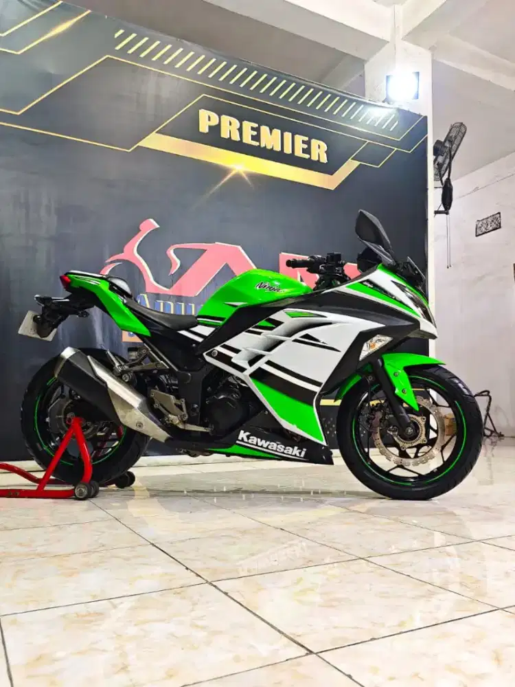 Kawasaki Ninja 250 ABS SE Anniversary TH 2015 anugerah motor rungkut