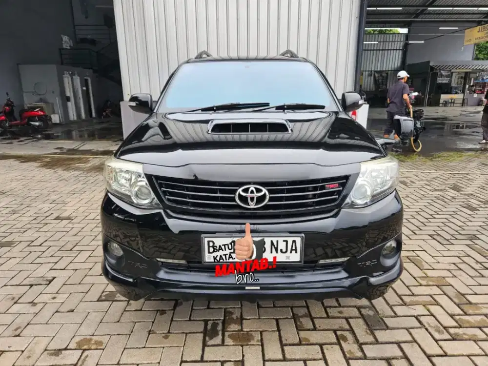 DIJUAL :
TOYOTA
FORTUNER 2.5 TRD VNT, TURBO AT 2015, WARNA HITAM,.