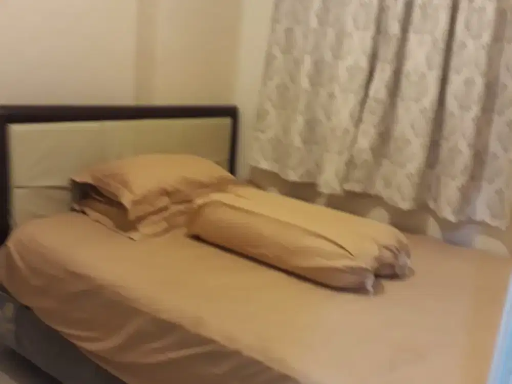 Sewa 2BR FF Green Pramuka Apart – Nyaman & Lengkap