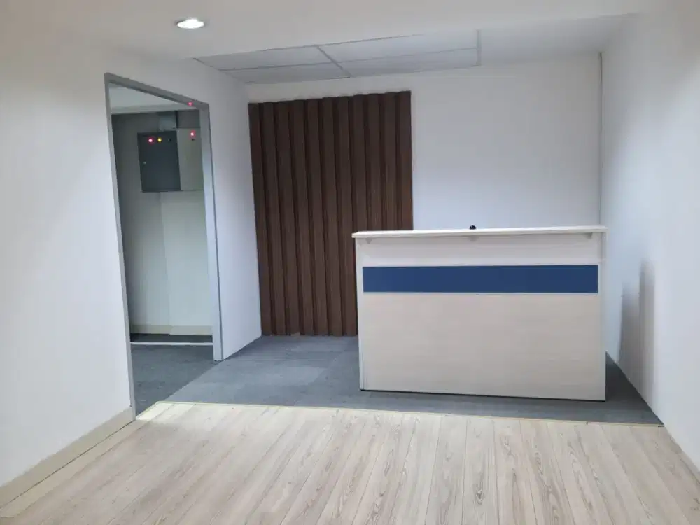 SEWA  KANTOR DI JAKARTA PUSAT  SUDIRMAN    445M2   FITTED 250K NEGO