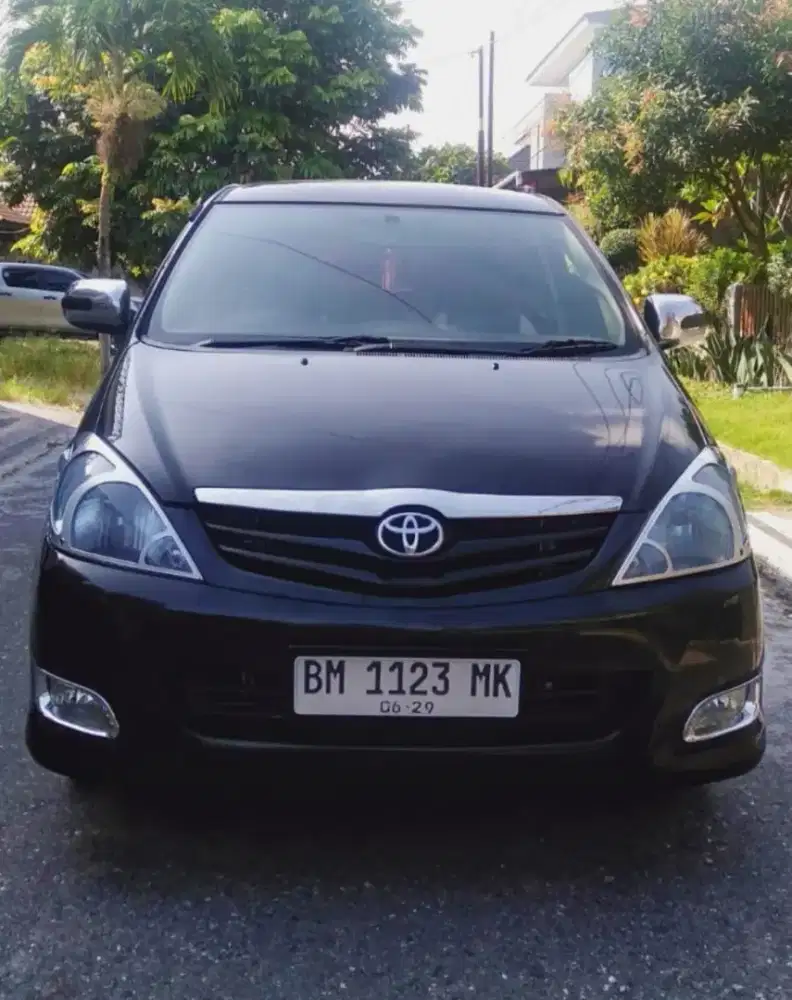 Inova G Diesel Tahun 2011