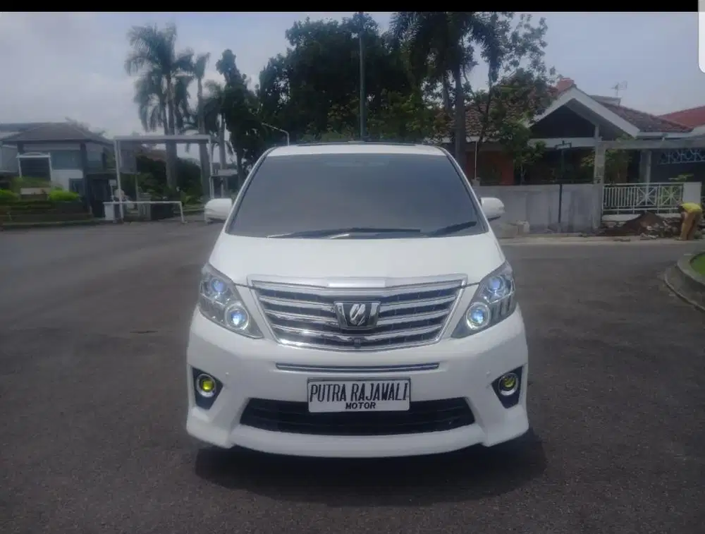 TOYOTA ALPHARD 2.4 G ATPM AT 2013