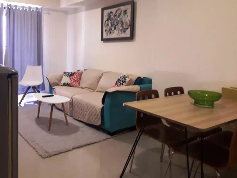 FREE IPL Meikarta 3BR – Apartemen Full Furnished & Electronik
