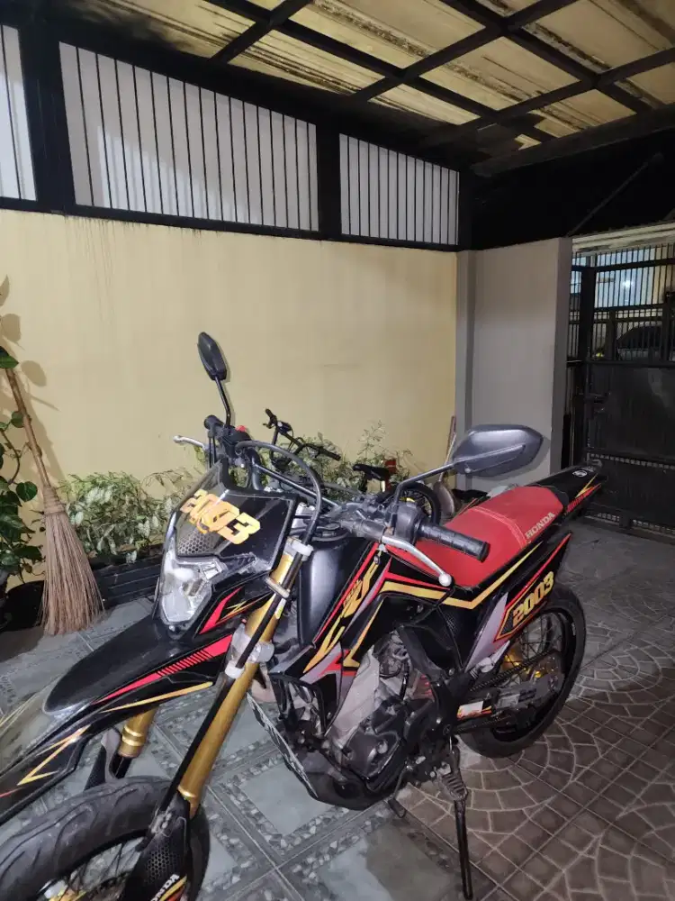 CRF 150 L - Modif Supermoto