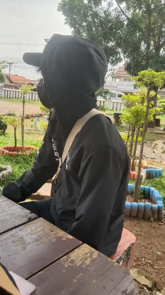 Nyari kerja buat bekel lebaran