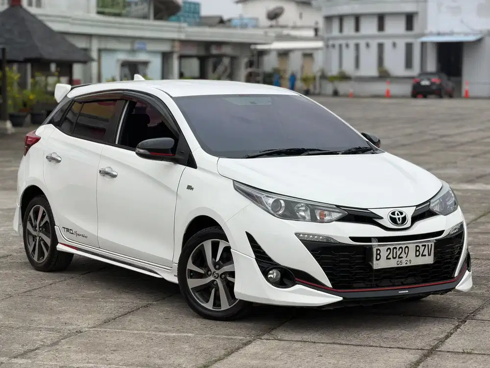Toyota yaris S TRD AT 2018