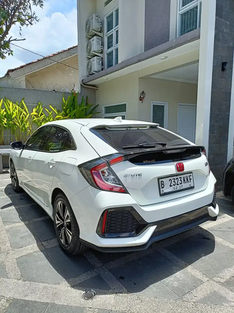 Civic turbo hatchback tahun 2018 km 80rb/tt boleh cash lebih bagus