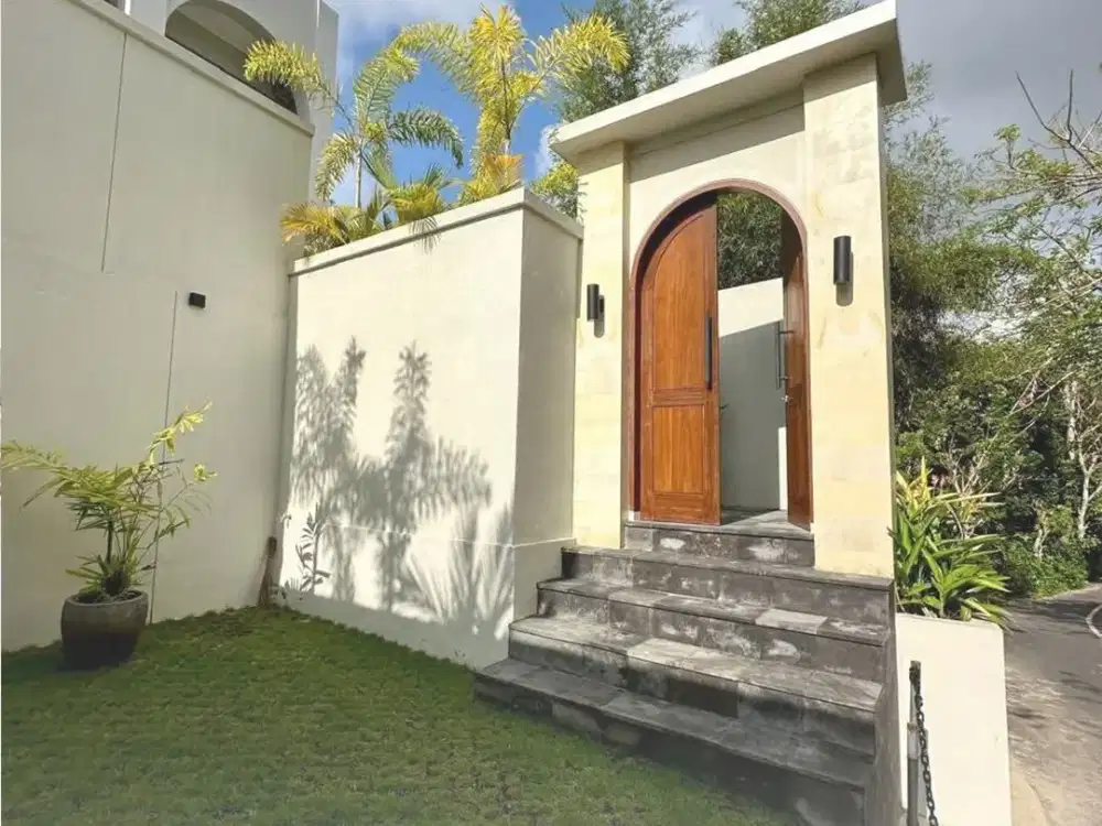 For Sale House At Residential Compound Ungasan