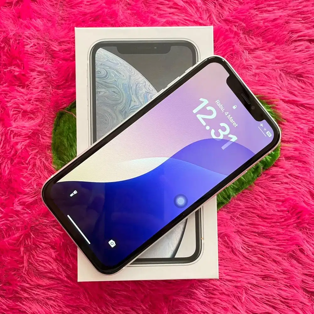 iPhone XR Internal 64GB