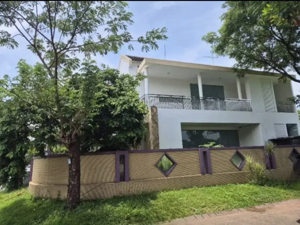 Rumah besar SIAP HUNI di HOOK perumahan San Diego, Pakuwon City