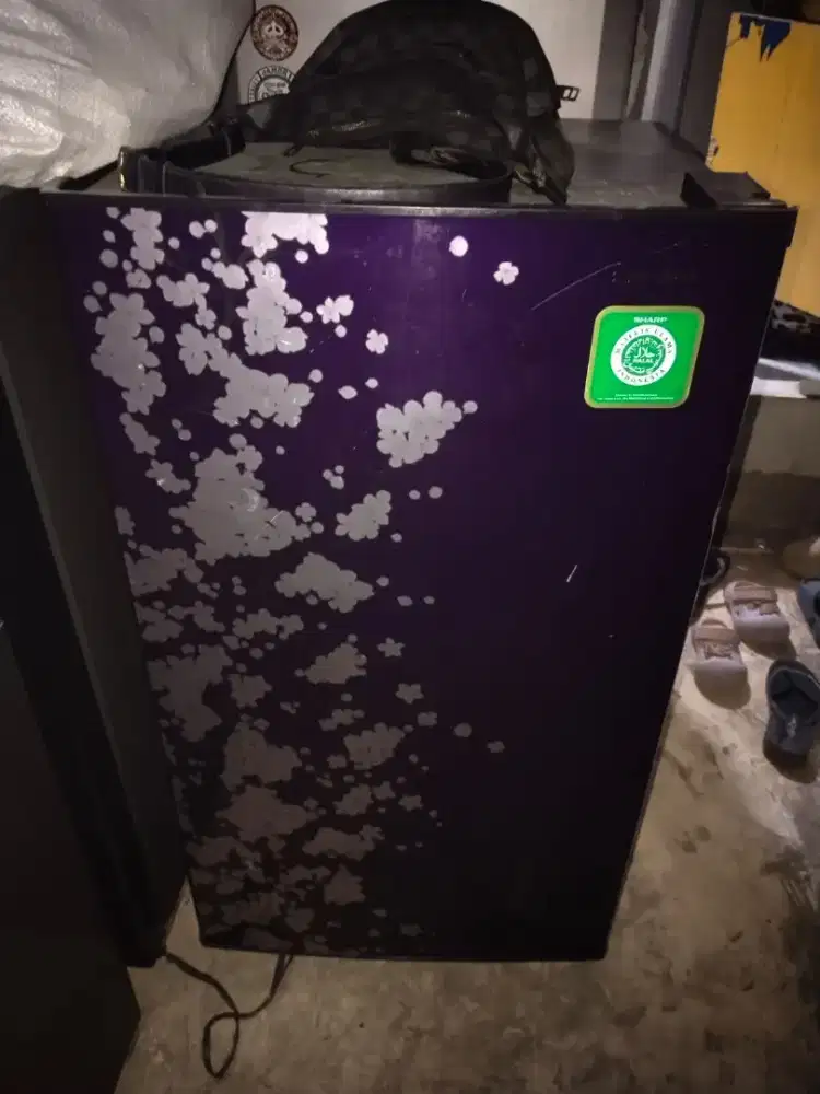 Kulkas 1 pintu merek sharp