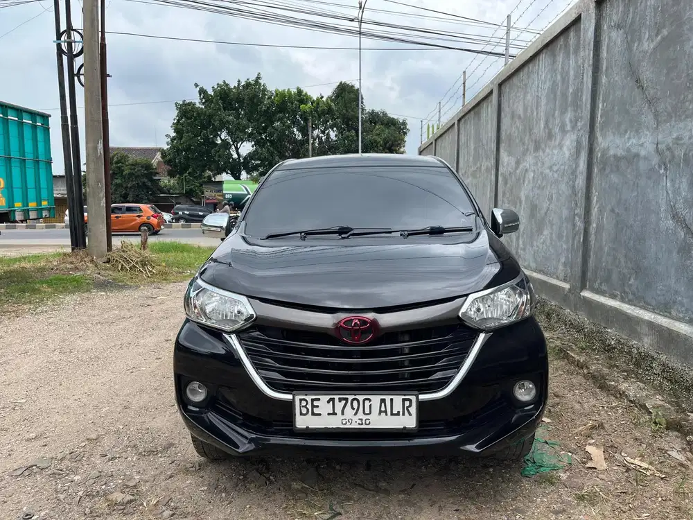 GRAND AVANZA MATIC 2017