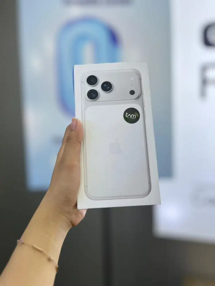 IPHONE 17PROMAX 1TB SILVER NEW BOX