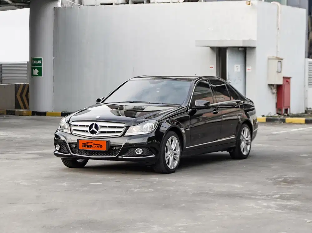Mercedes Benz mercy C200 Avantgarde CGI 2012 hitam