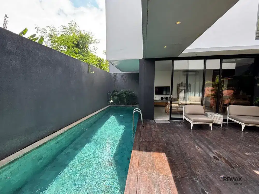 Villa Full Furnished 3 Kamar Tidur Dijual, di Berawa Canggu Area