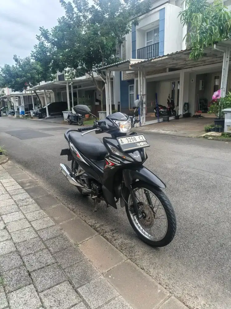 Revo 2017 pemakaian 2018 Mulus (lecet pemakaian saja)