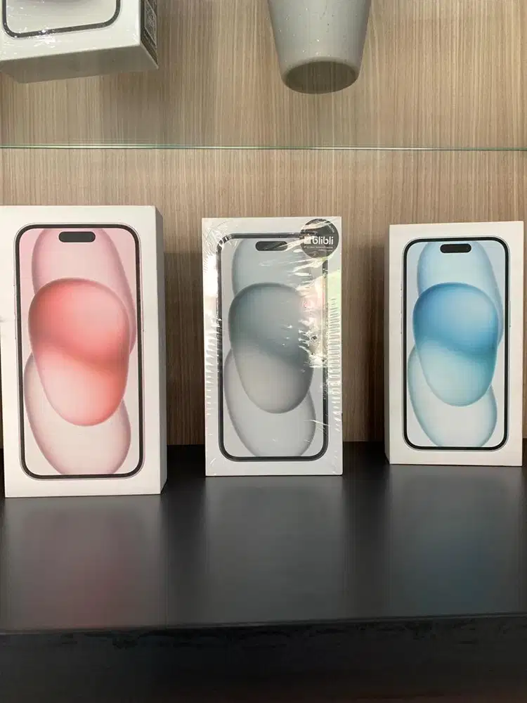 Iphone 15 128 garansi 1 th