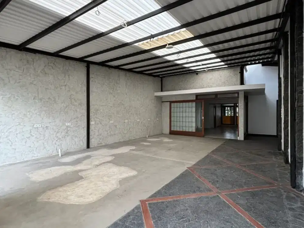 Ruang Usaha Bagus Tidak perlu Renov Murah Strategis Sayap Dago Pusat Kota Bandung