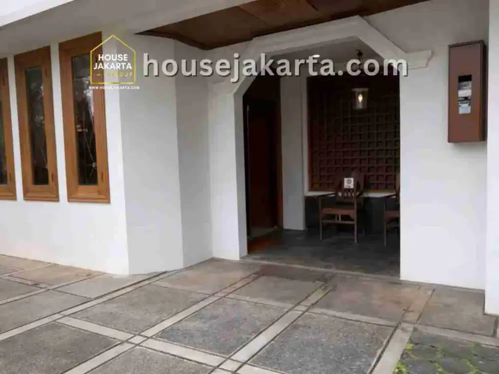 RUMAH PATRA KUNINGAN . KAWASAN ELITE . LINGKUNGAN TENANG & EKSKLUSIF