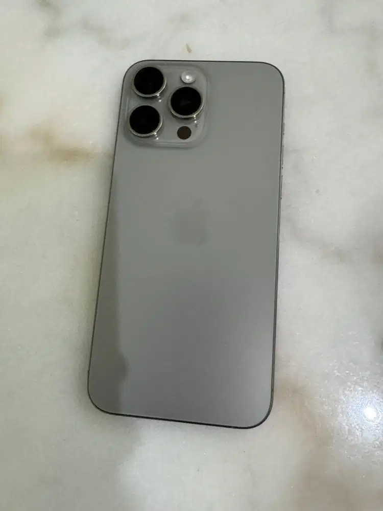 Jual ip 15 pro max mulus bagus