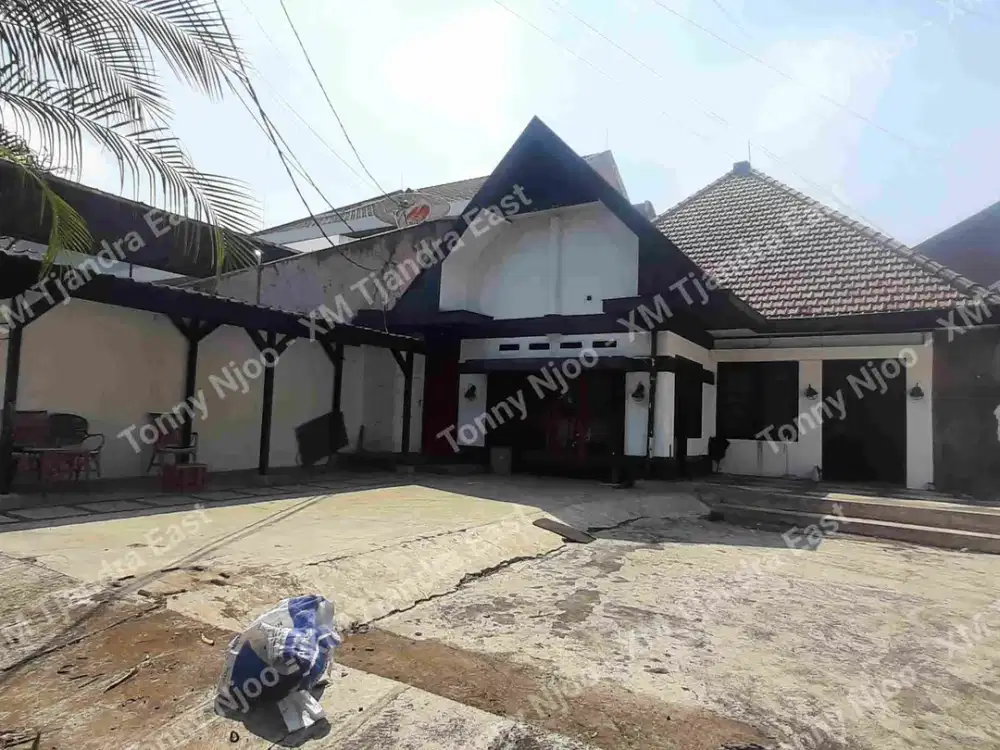 Rumah di Jalan Opak Komersial Area Surabaya Pusat