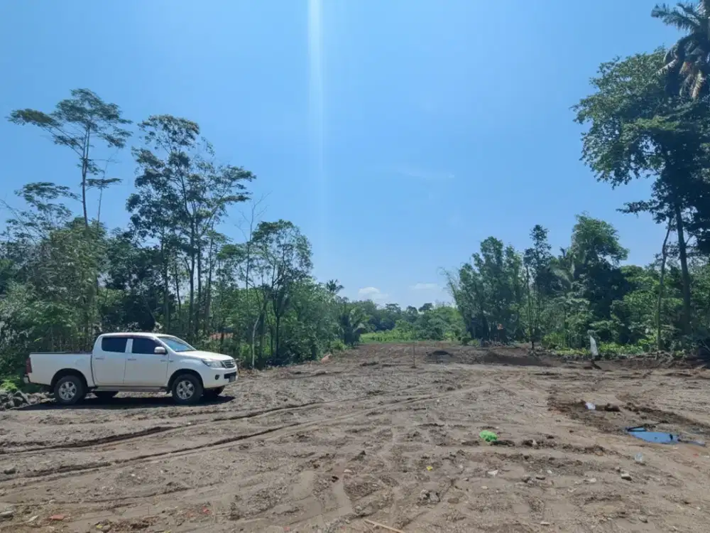 Tanah Pekarangan Barat RS Grashia Pakem Sleman