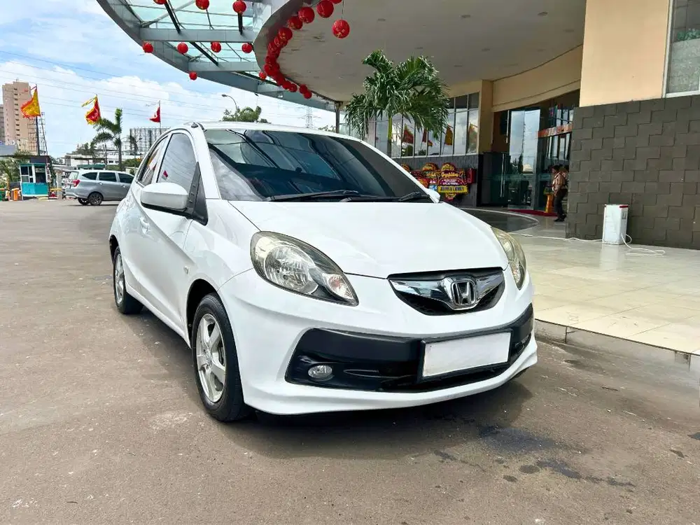 Honda Brio 1.2 E AT NIK 2014 interior hitam