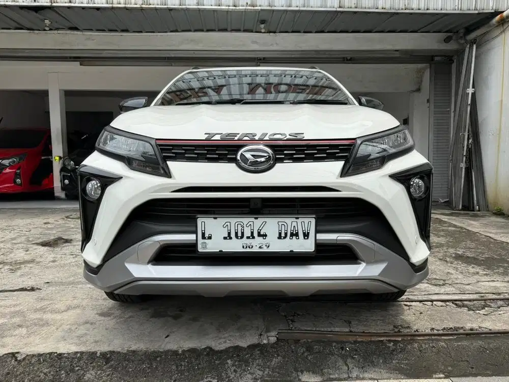 DAIHATSU TERIOS 1.5 R CUSTOM MANUAL 2024 LIKE NEW