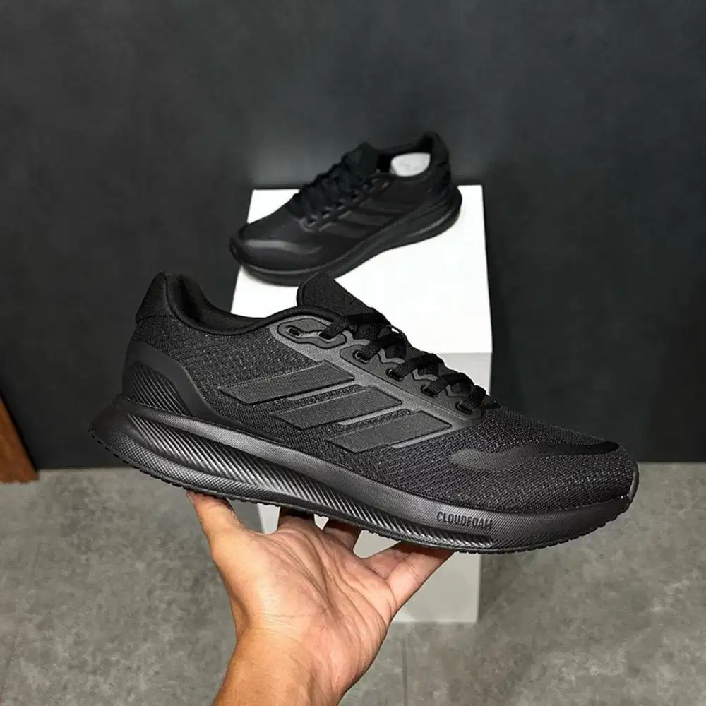 Sepatu running original ADS runfalcon 5 TR triple black