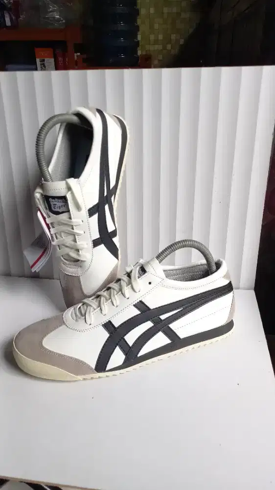 Onitsuka Tiger ( Full Box )
