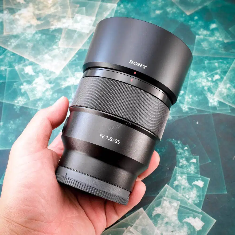 Sony FE 85mm F1.8. Fullset Mulus.