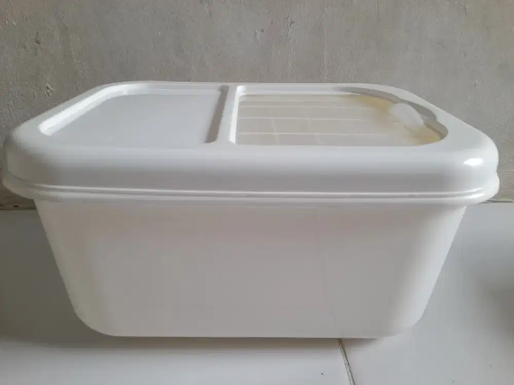 Box tempat beras 5 liter