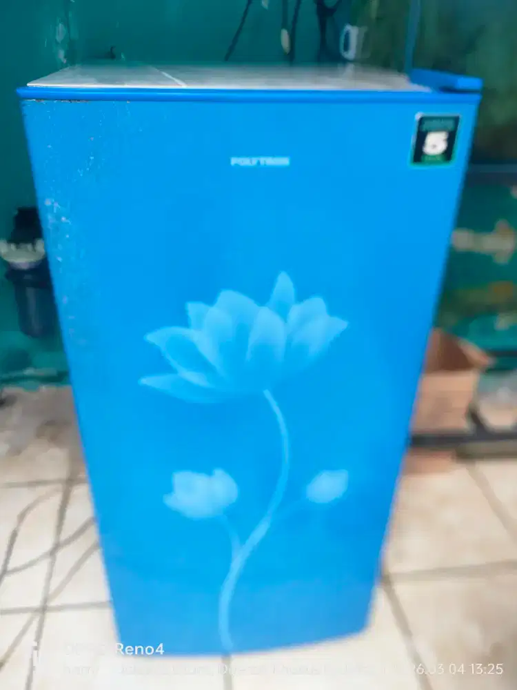 Polytron 1 pintu normal dingin cepat bikin es batu