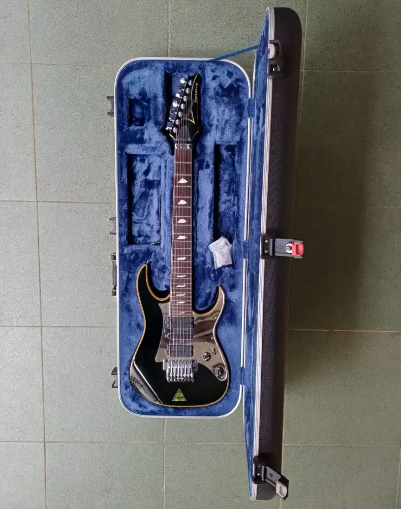 Ibanez Prestige Universe 777PBK 7 Strings Made in Japan 2006