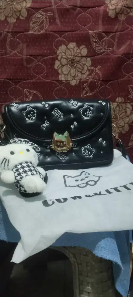Tas selempang cow N kitty