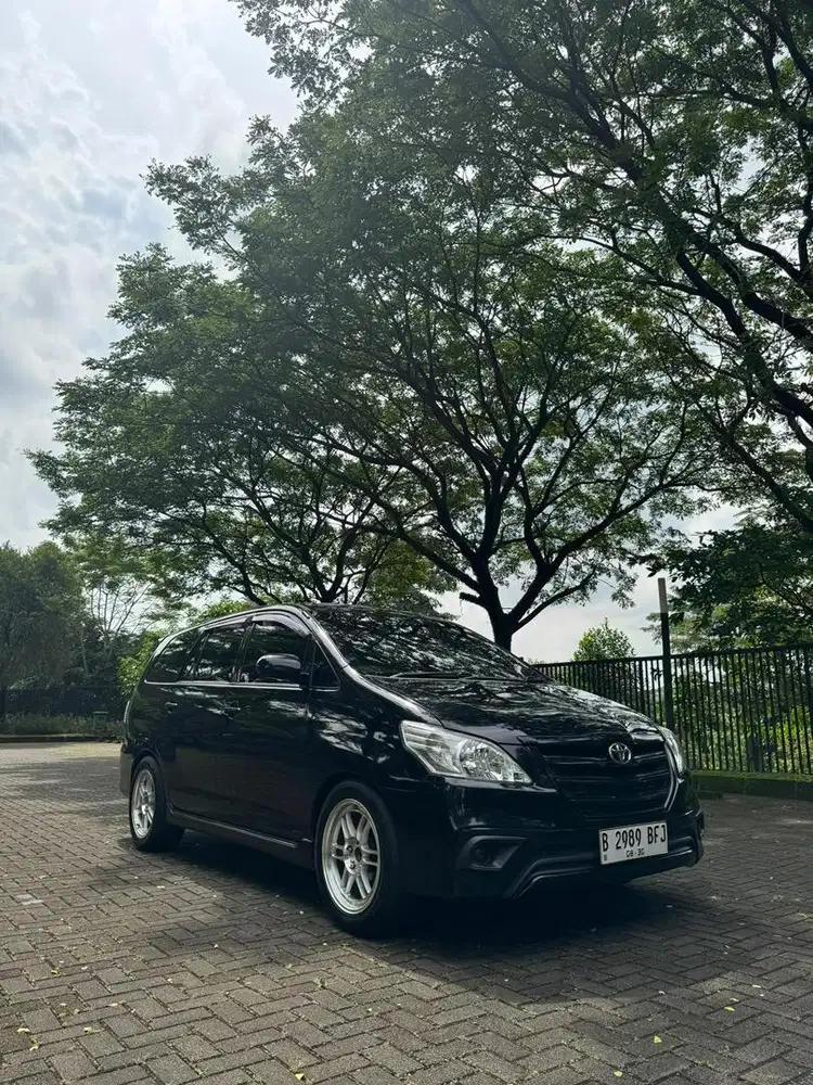 Toyota Kijang Innova 2015 Diesel