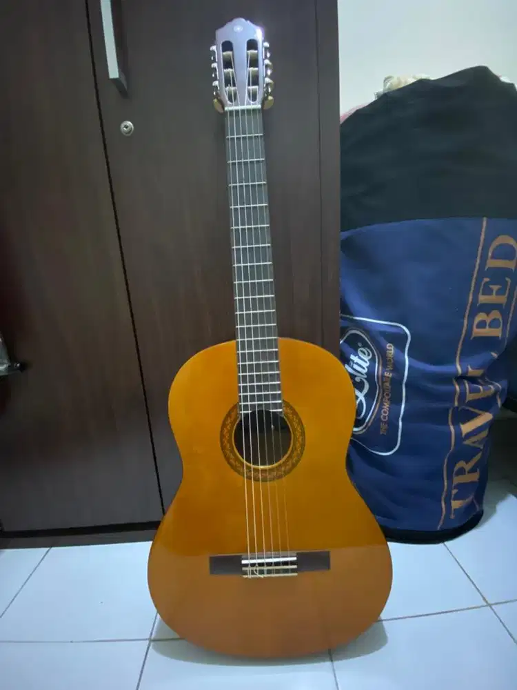 [DIJUAL] Gitar Akustik Yamaha