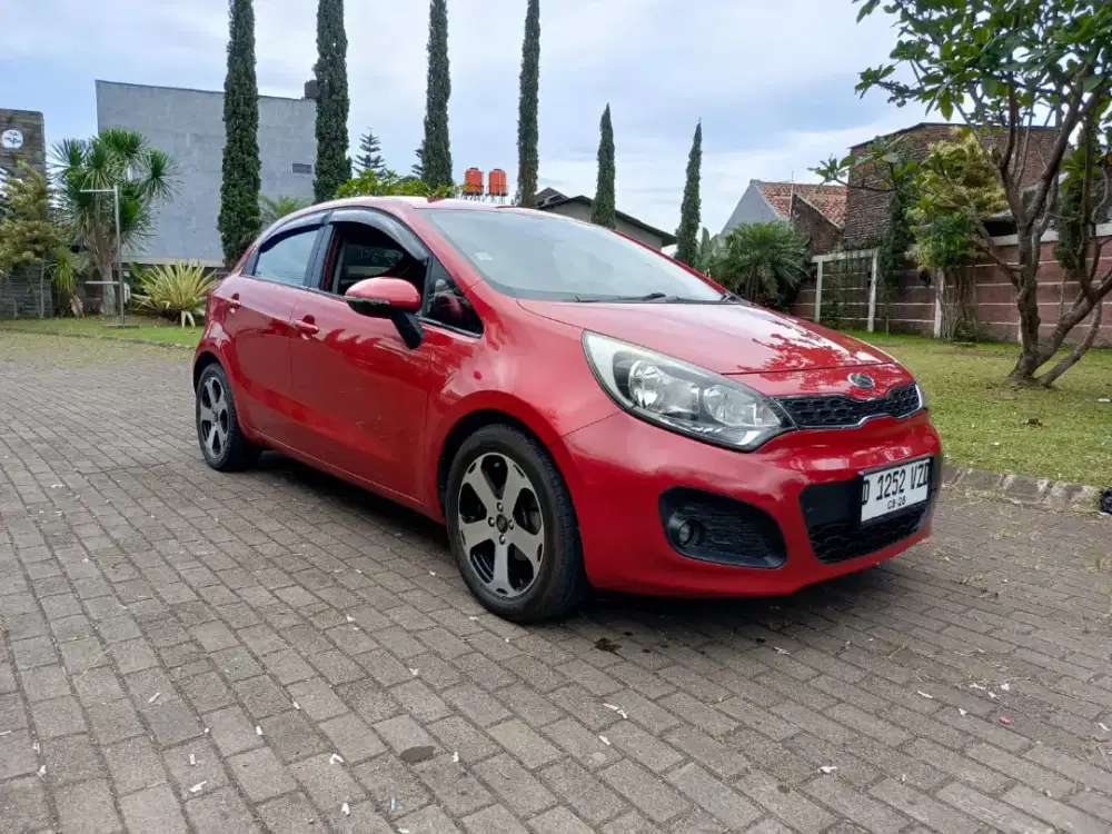 Dp15jT KIA New Rio SE 1,4 Matic 2013